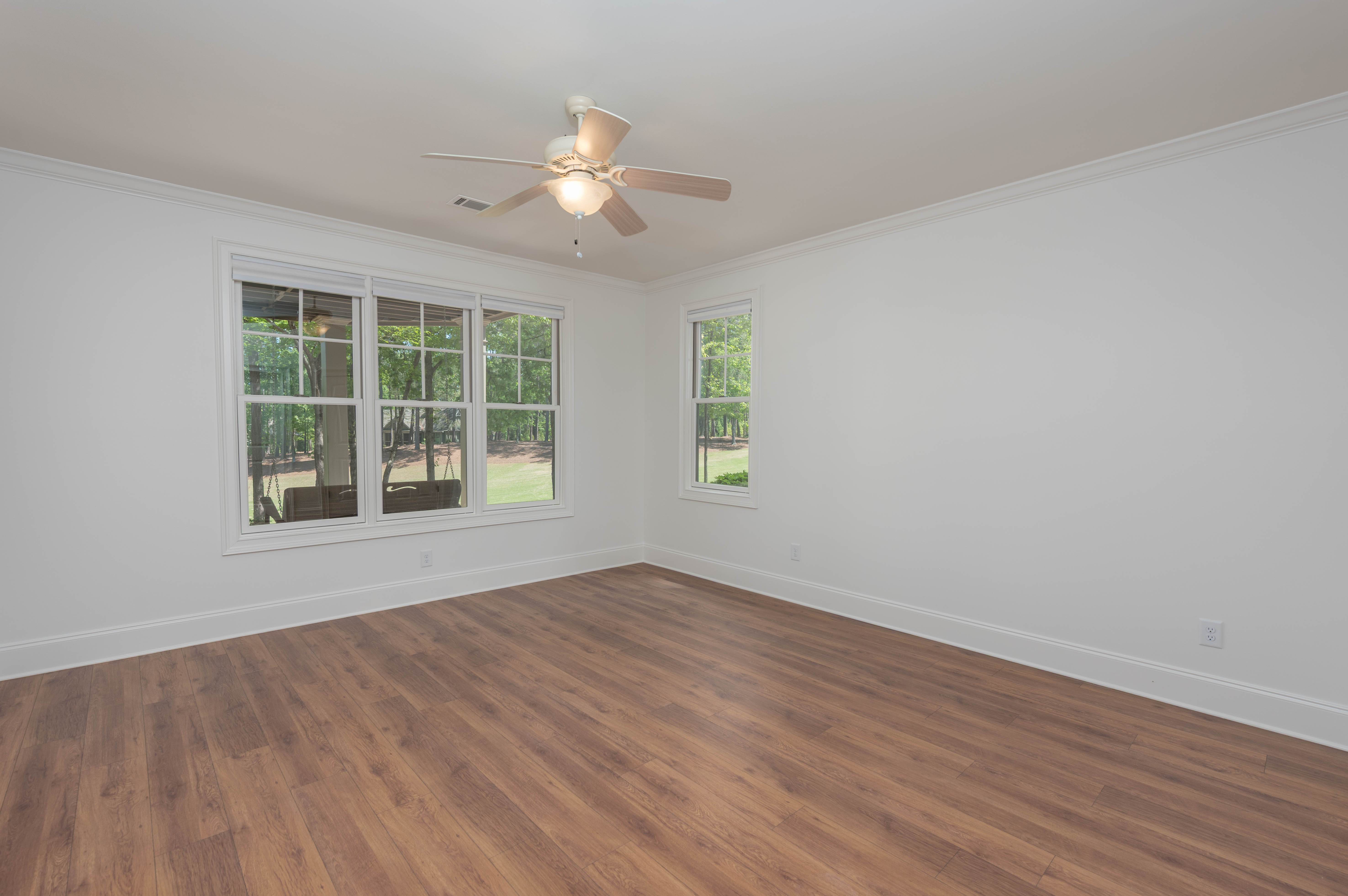 1021 Homestead image 29